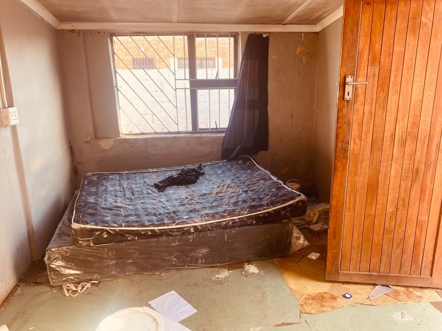 11 Bedroom Property for Sale in Kwazakhele Eastern Cape